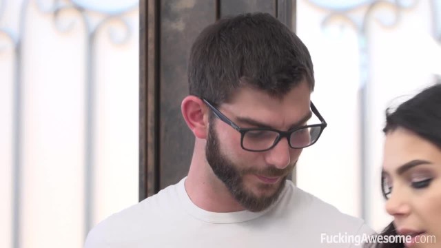 Очкарик отлично лижет киску - #4