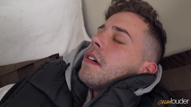 Телочки делят один член на двоих - #2